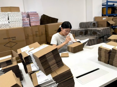 從高校畢業生到電商公司CEO 大學生創業者在拼多多帶動大批就業